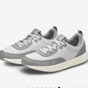 Allbirds Women's Couriers - Medium Grey/Light Grey (Natural White Sole) Size 7